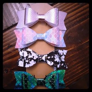 Handmade by me little girls bows $7each